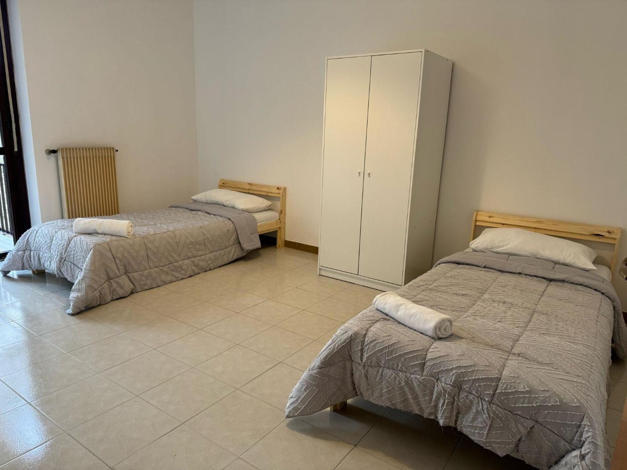 רומא Volturno Guest House מראה חיצוני תמונה